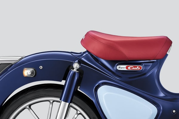 Honda C125 เบาะเดียวโดดเด่น