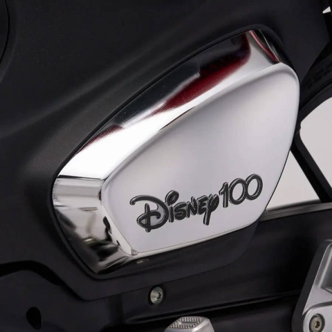 Honda C125 DISNEY LIMITED EDITION สัญลักษณ์ด้านข้าง