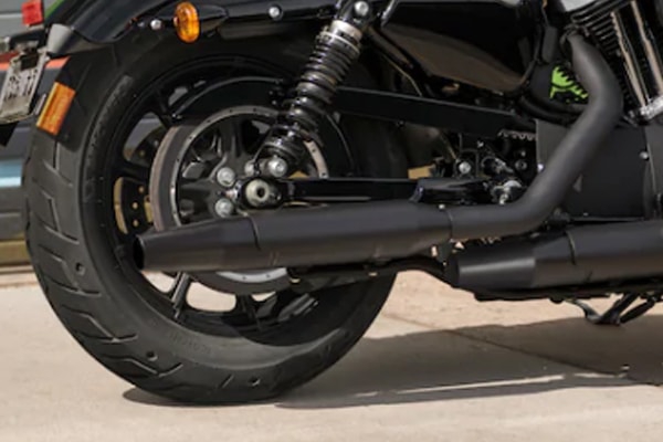 Harley Davidson Sportster Iron 1200 ท่อไอเสีย