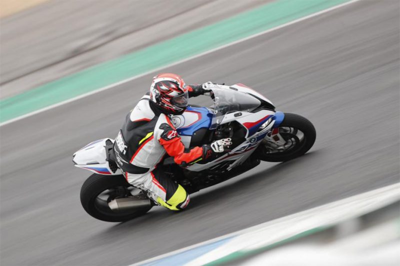 ตัวอย่างจากรุ่น BMW S1000RR 