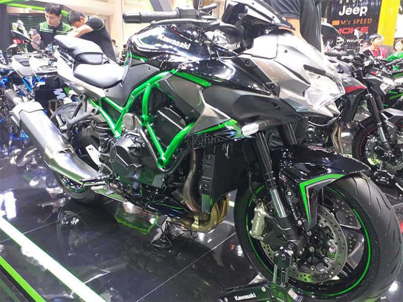 Kawasaki เปิดตัว 6 รุ่นใหม่ ZH2 ที่งาน MOTOR EXPO 2019