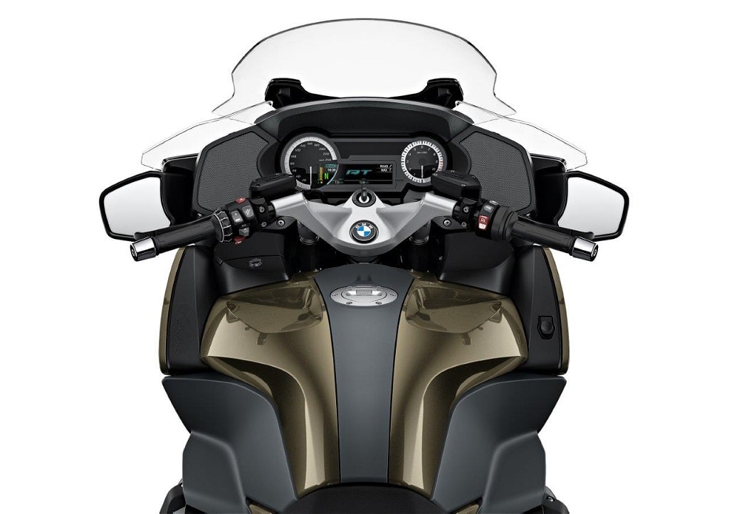 BMW R 1250 RT ช่วงบนตรงแฮนด์บาร์