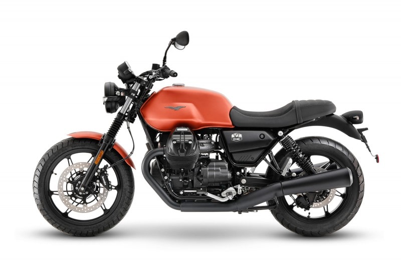 Guzzi V7 2021 สีแดง