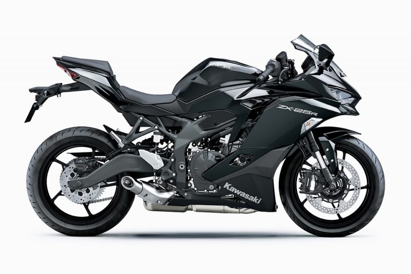 คาวาซากิ ZX25R 2022 สี Metallic Spark Black