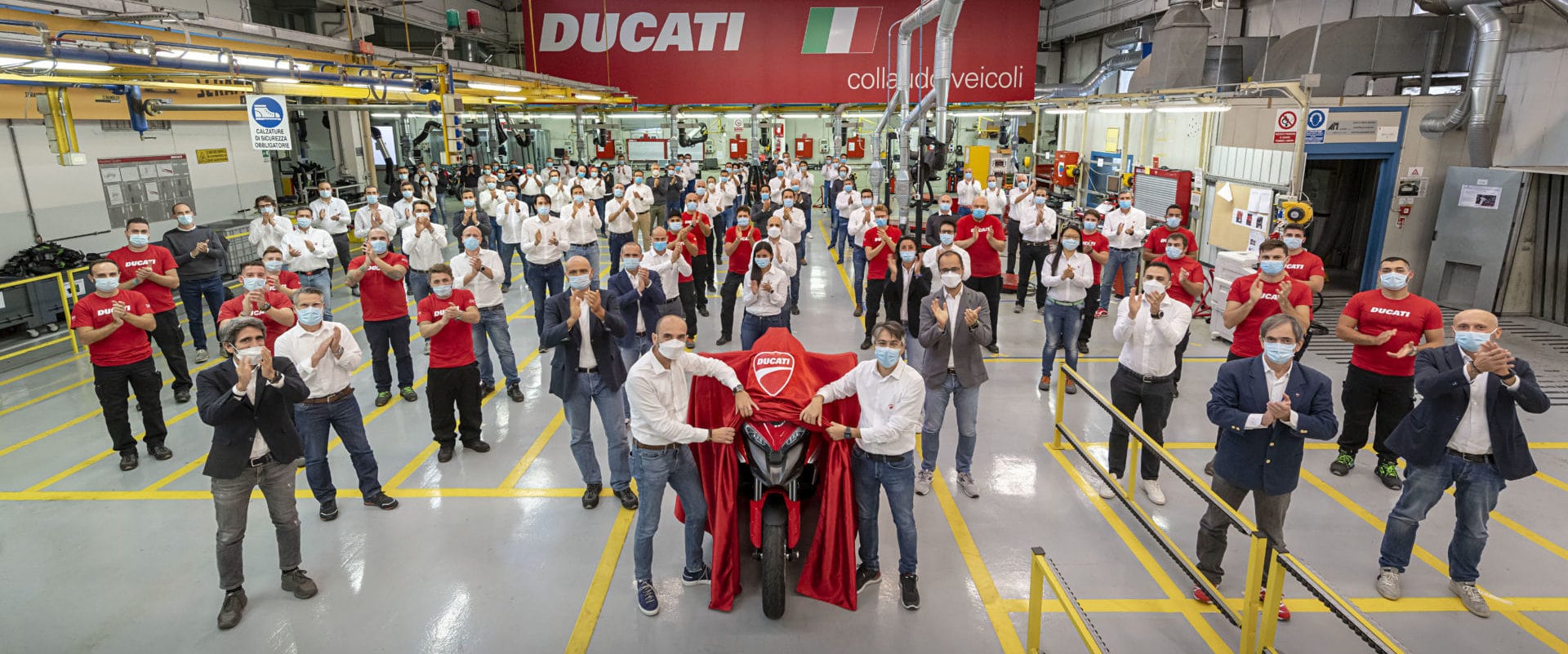 เริ่มการผลิต Ducati Multistrada V4 2021