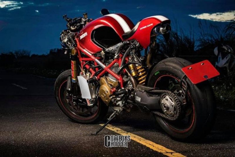 แปลงโฉม ดูคาติ Hypermotard 1100 2009 ออกแบบโดย Cowboy,s Chopper